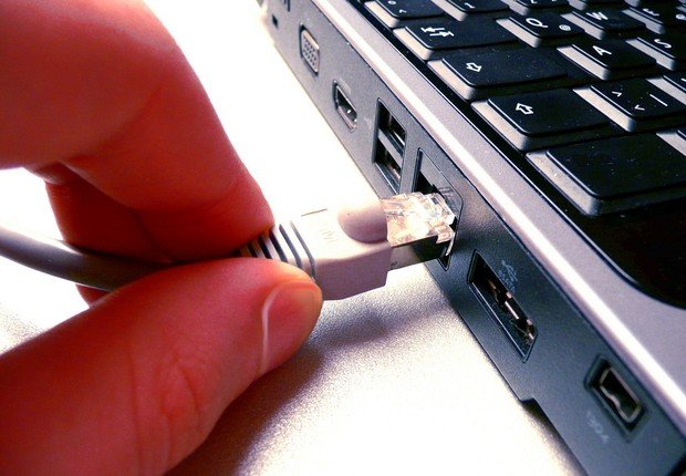 Anatel simplifica regras para prestação do serviço de banda larga fixa