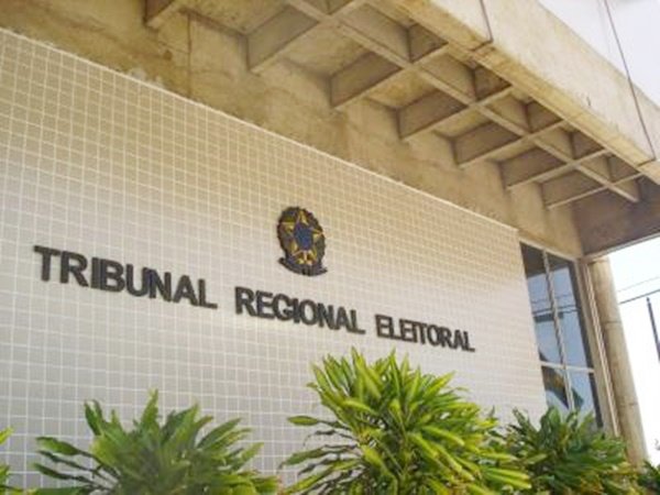 TRE-BA publica retificação de edital de concurso