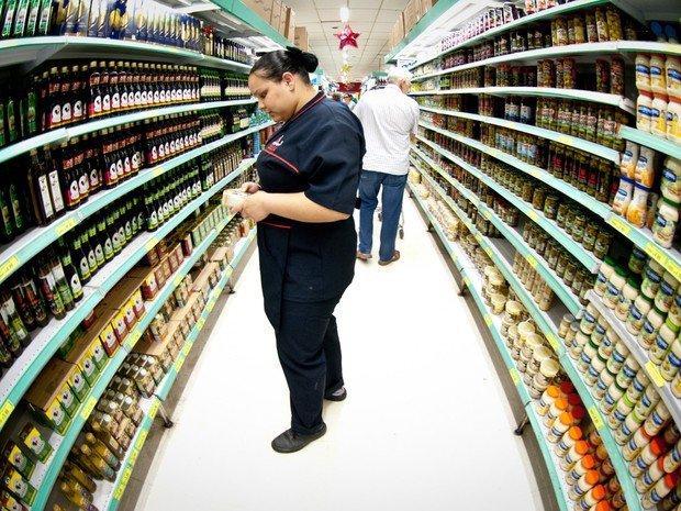 Entenda o que é a deflação e os efeitos da queda de preços na economia