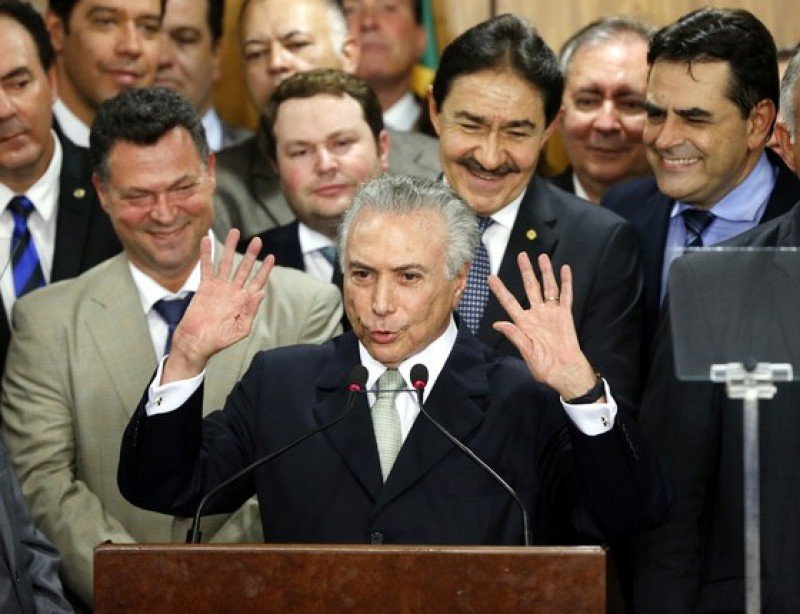 Tentativa de salvar Temer custará R$ 17 bilhões aos cofres públicos