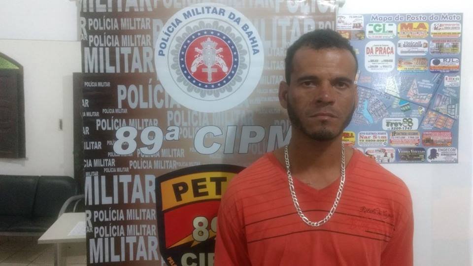 Nova Viçosa: Acusado de tráfico é preso por policiais militares em Posto da Mata
