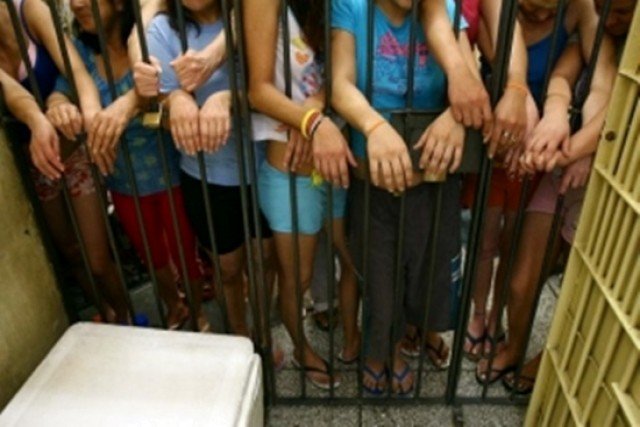 População carcerária feminina cresce 700% em dezesseis anos no Brasil