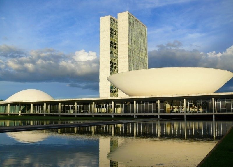 Planalto deflagra exonerações de mais de 20 nomes indicados por deputados que votaram contra Temer