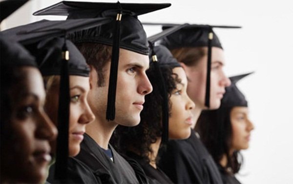 Ritmo de crescimento no número de matrículas no ensino superior diminui em 2016