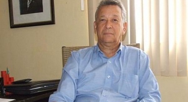 Ex-prefeito de Itamaraju é multado por irregularidades em licitação