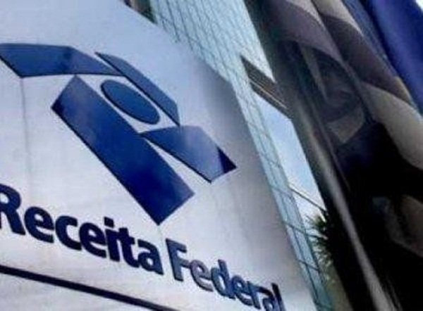 Receita Federal alerta contribuintes para golpe aplicado via postal