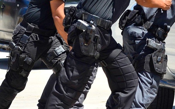 Senado libera porte de armas para agentes de trânsito