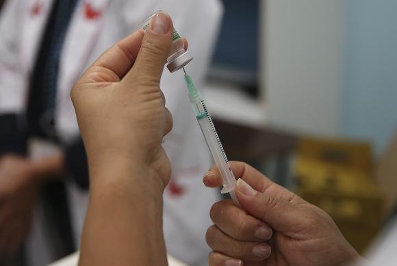Butantan inicia fabricação de 60 milhões de vacinas contra gripe para 2018