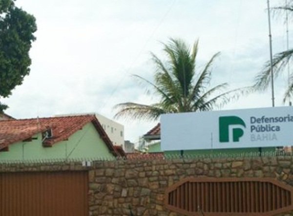 Teixeira de Freitas: Justiça bloqueia contas para garantir transferência de adolescente com AVC