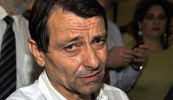 Fux suspende extradição de Battisti para Itália até decisão do STF