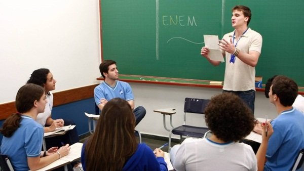 Nota do Enem é aceita para ingresso em 27 universidades de Portugal