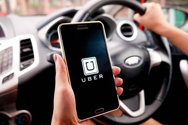Projeto que regulamenta Uber poderá ter urgência votada na próxima terça (24)