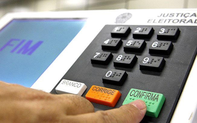 Eleição de 2018 terá somente 30 mil urnas eletrônicas com voto impresso