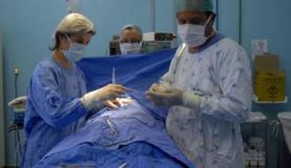 SUS tem 904 mil cirurgias eletivas na lista de espera, aponta CFM