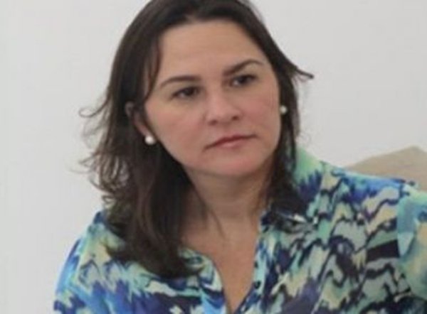 Secretária é denunciada por cobrar propina para liberar empreendimentos