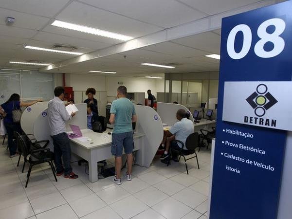 Serviços do Detran ficaram mais caros a partir desta quinta feira (22)