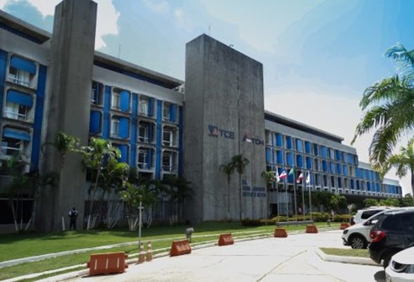 TCM discute revisão no cálculo de despesa com pessoal de prefeituras