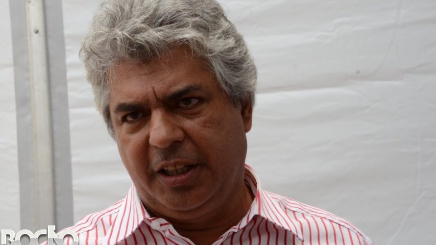 Justiça determina bloqueio de bens do deputado Robinho