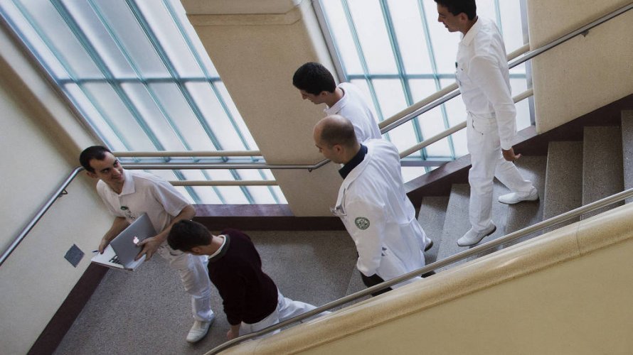 Número de médicos é o maior da história do país, mas se concentra no Sudeste