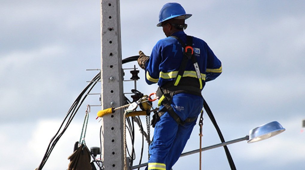 Teixeira de Freitas: 169 imóveis terão desligamento programado pela Coelba nesta terça (10). Confira os endereços