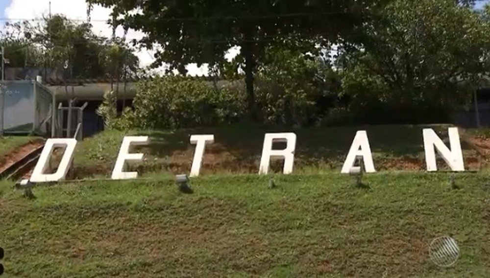 MP abre inquérito para apurar denúncia de cobranças indevidas por empresas contratadas pelo Detran