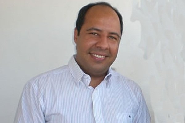 Caravelas: Ex-prefeito é denunciado ao MPE