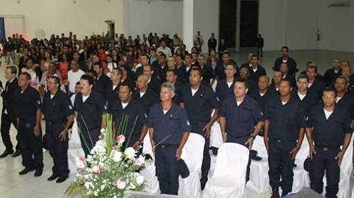 Ministro do STF autoriza porte de arma a guarda municipais mesmo fora de serviço