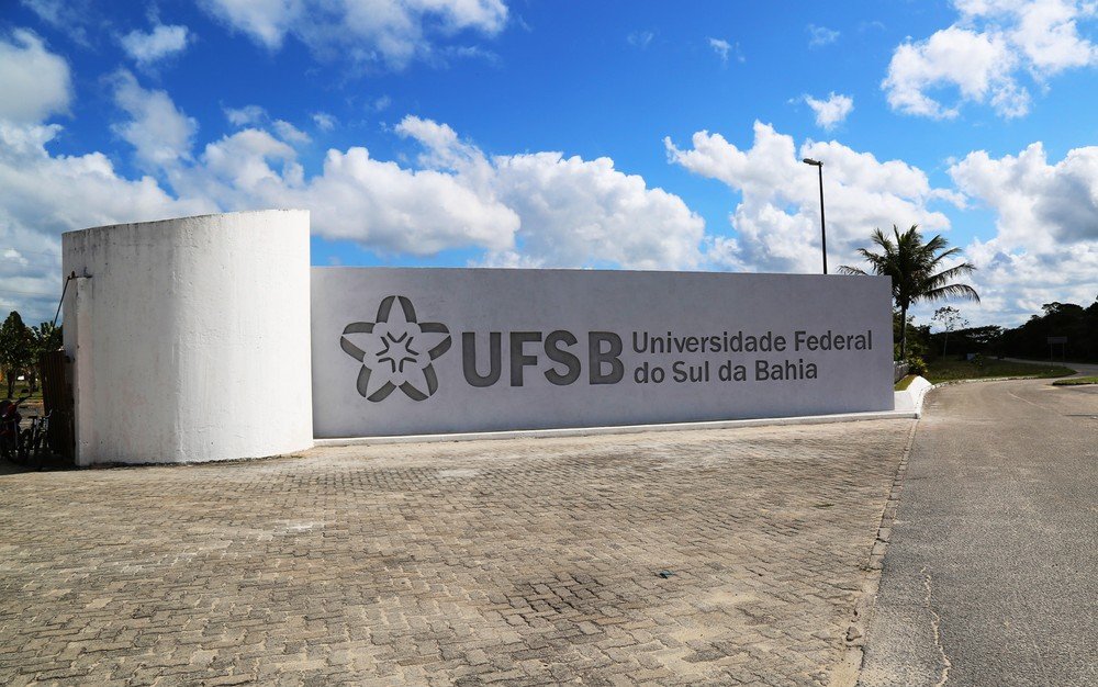 Teixeira de Freitas: UFSB apura denúncia de fraudes em cotas para negros para ingresso no curso de medicina
