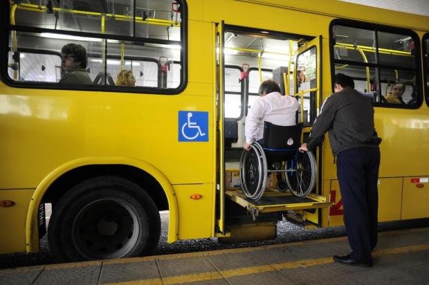 Na Bahia, 95% dos municípios com transporte por ônibus não cumpriam lei de acessibilidade até 2017