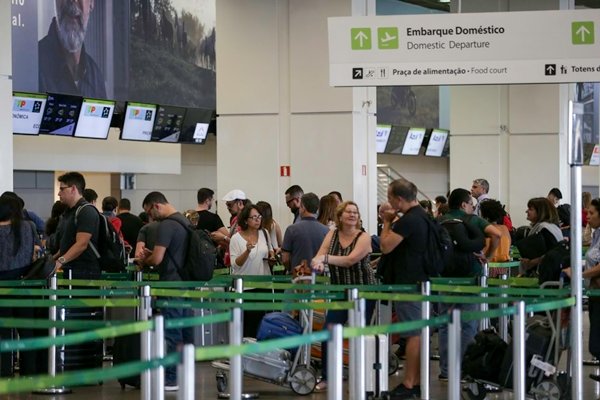 Anac: mais de 100 milhões de pessoas viajaram de avião no último ano