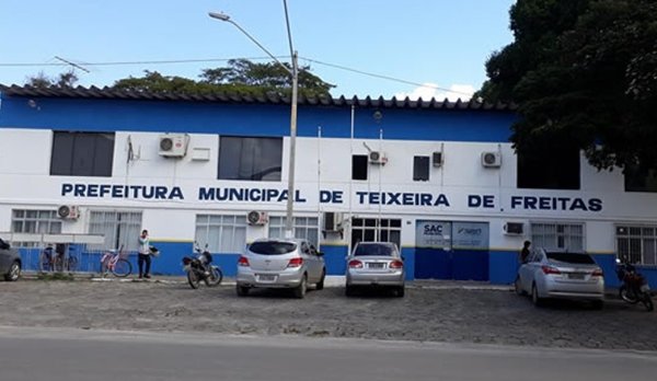 Salário de funcionários da Prefeitura de Teixeira em Junho ultrapassaram R$ 12 milhões. Feira de Santana com 04 vezes mais habitantes foi R$ 13 milhões