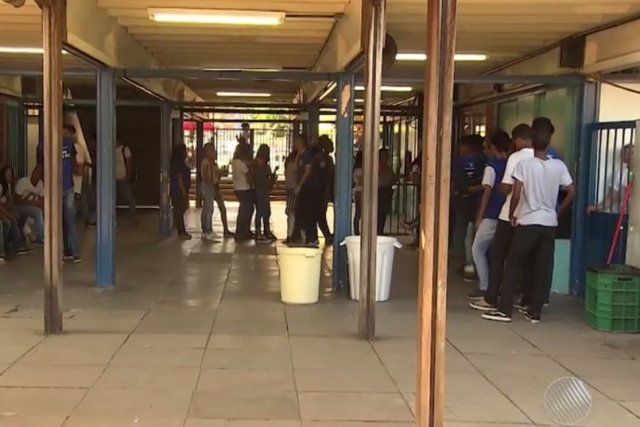 Governo do PT: Ensino médio da Bahia fica em último lugar em avaliação do MEC