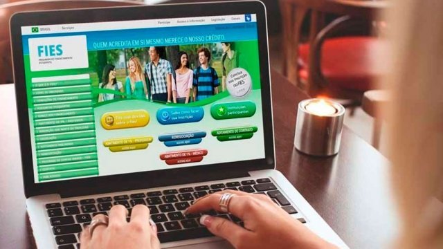MEC adia para sexta-feira fim de prazo para lista de espera do Fies