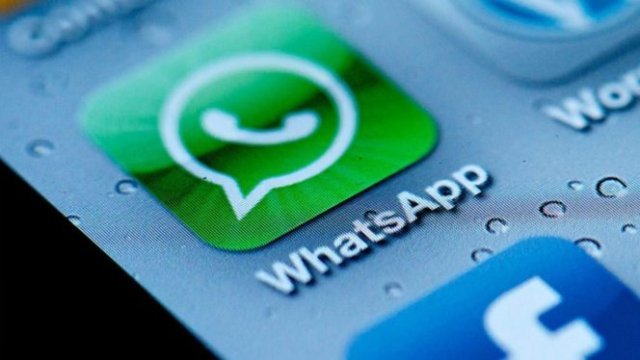 Política predomina em grupos de WhatsApp no Brasil, indica pesquisa
