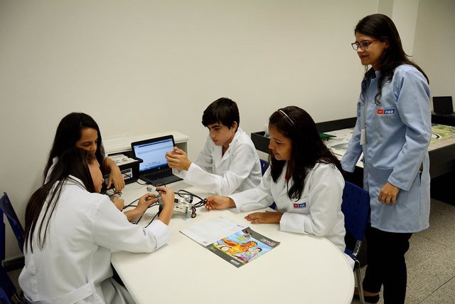 Inscrições para bolsas de estudos do ensino médio nas Escolas Sesi começam hoje (22)