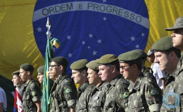 Militares se dizem ‘desrespeitados’ com declaração de Haddad