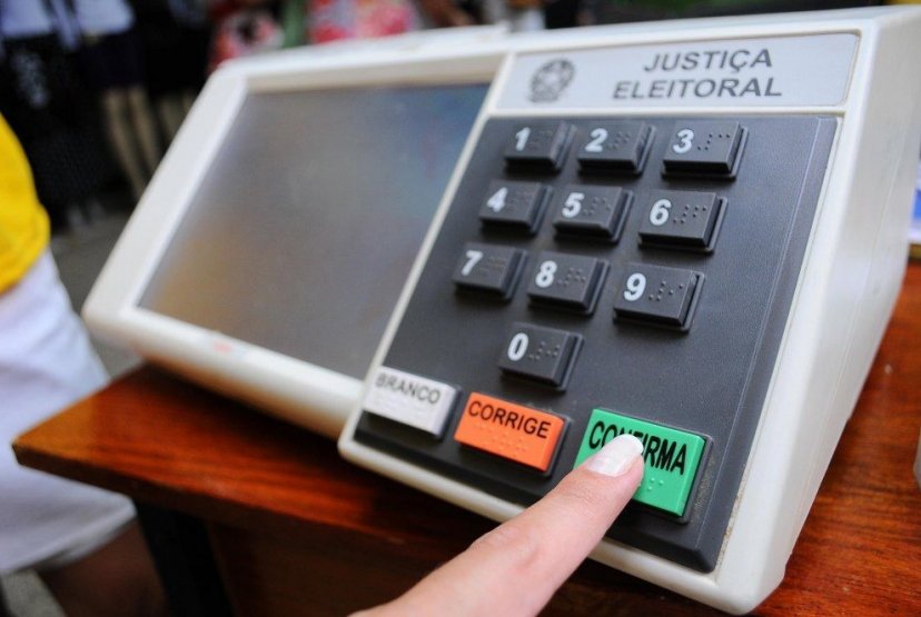Eleitor que não votou no primeiro turno deve ir às urnas no domingo