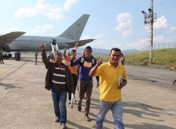 Refugiados venezuelanos são transferidos com emprego garantido para Bahia. Estado tem mais de 01 milhão sem emprego