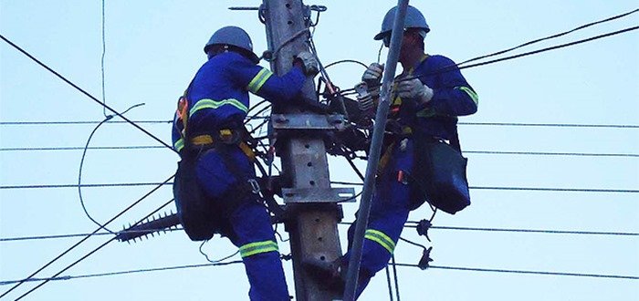 Teixeira de Freitas: Coelba fará desligamento programado no feriado de Finados. Confira os locais