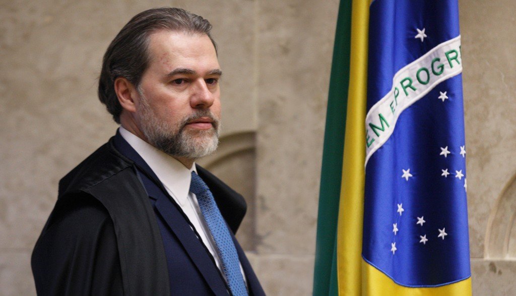 Toffoli mantém suspensão de entrevistas de Lula na prisão