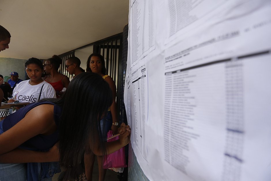Enem: 110.781 candidatos baianos faltaram no 2º dia de provas