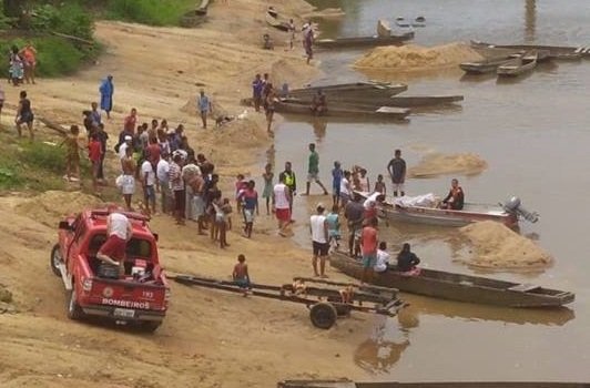 Corpo de Bombeiros de Teixeira de Freitas resgatam corpo de homem se afogou em Itamaraju