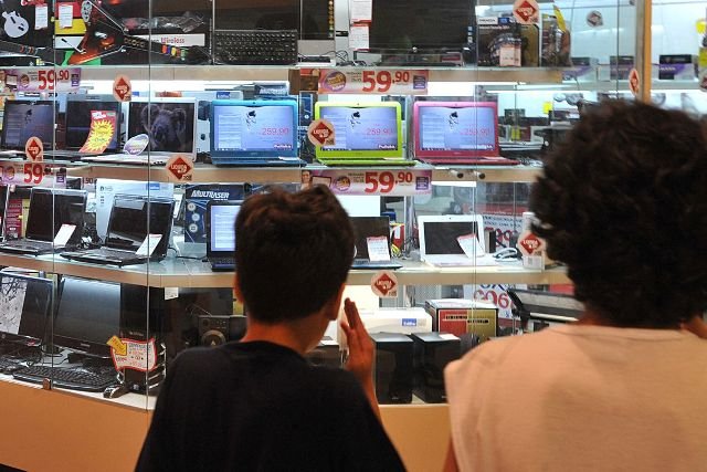 Intenção de consumo das famílias cresce 2,7% de janeiro para fevereiro