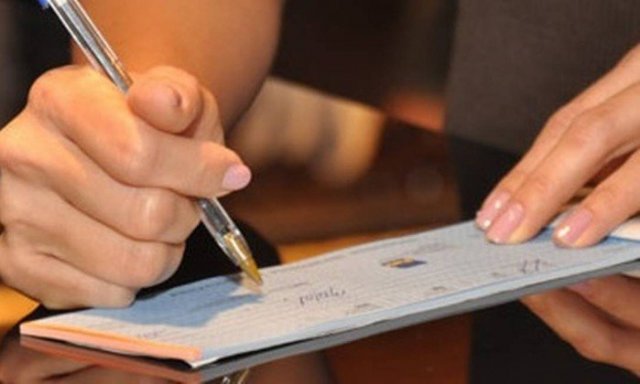 Juros do cheque especial e do rotativo iniciaram o ano em alta