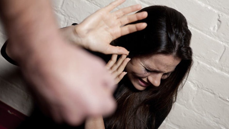 Mais de 500 mulheres são agredidas por hora no Brasil, revela pesquisa