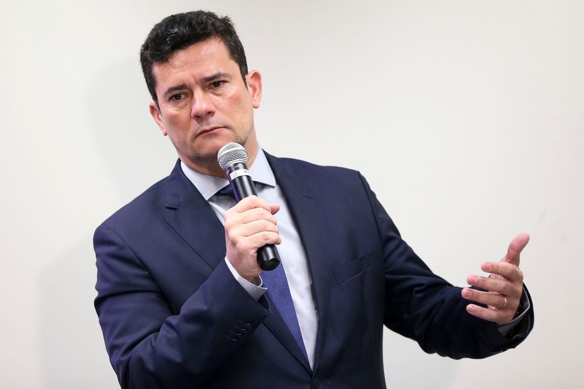 Moro vai ao Congresso entregar Projeto de Lei Anticrime