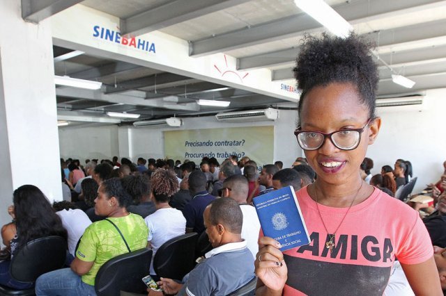 Bahia gera 5.706 postos de trabalho em fevereiro e lidera o Nordeste na geração de emprego