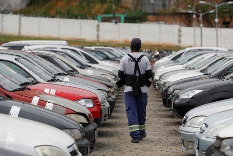 Leilão de veículos e sucatas acontece em Salvador na próxima segunda