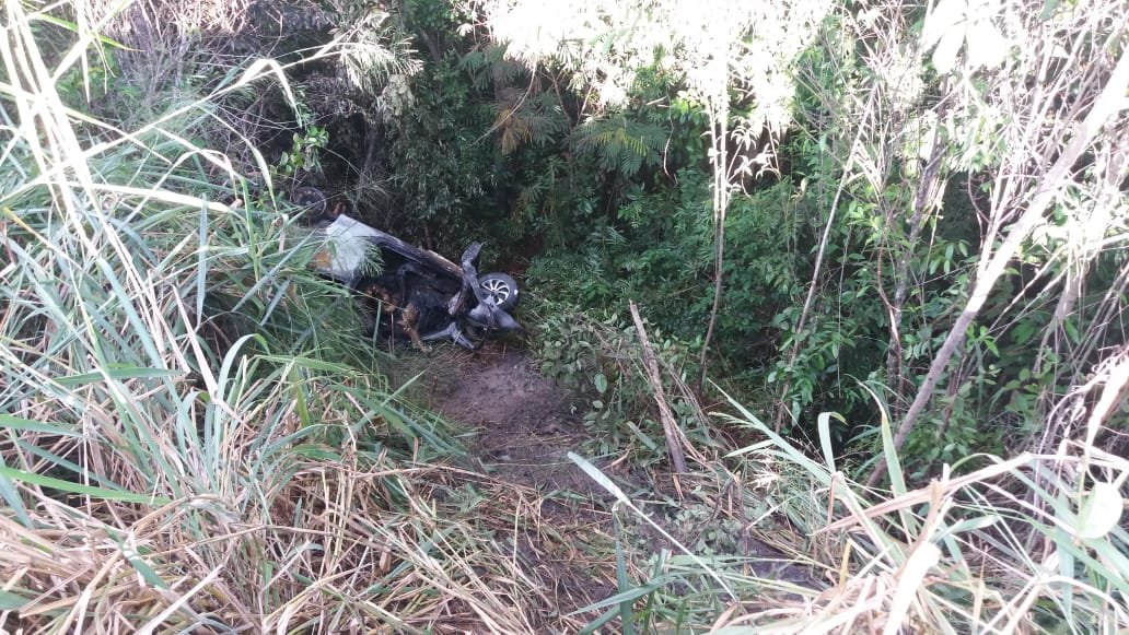 Quatro trabalhadores morrem em acidente na BR 101