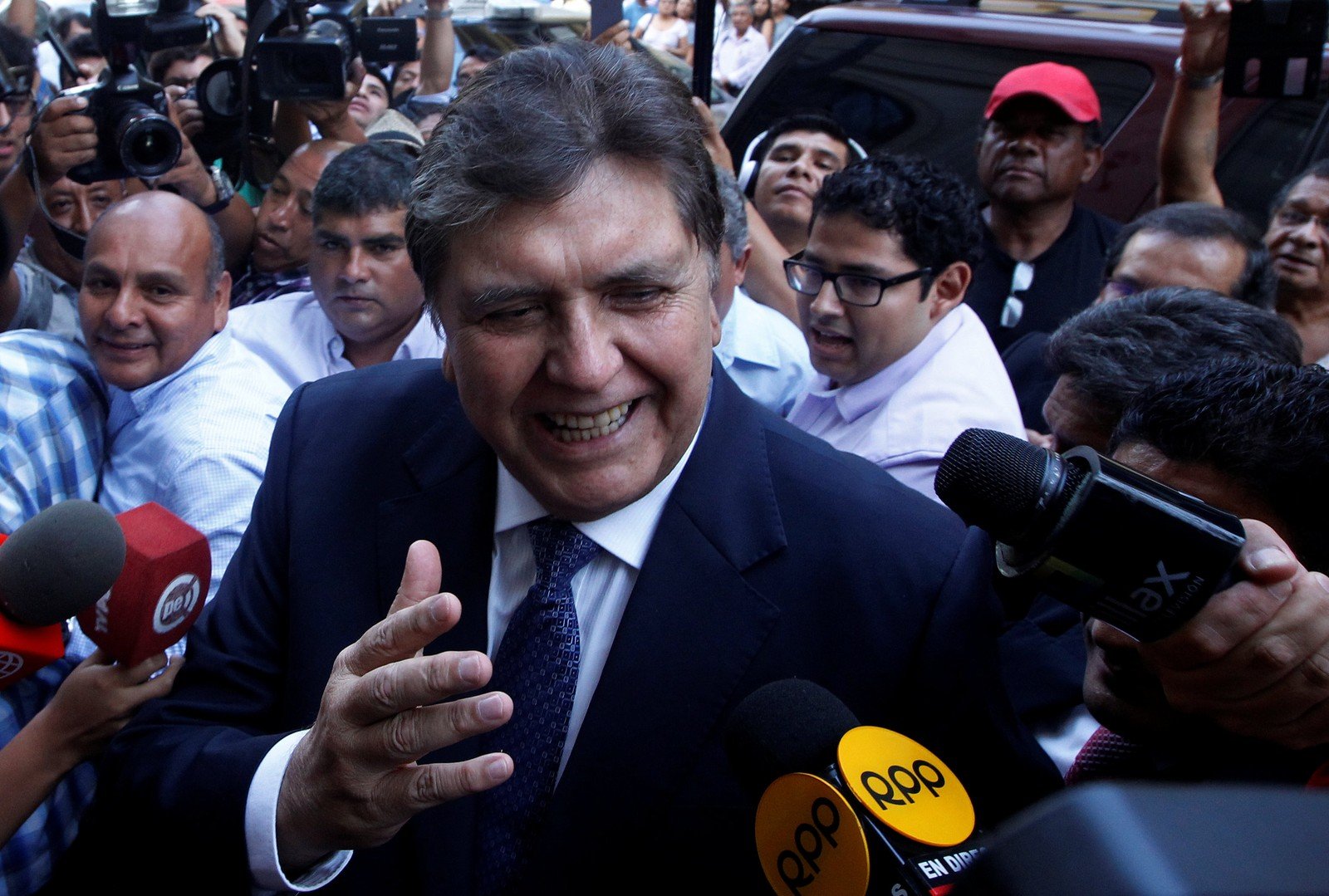 Ex-presidente peruano morre. Alan Garcia atirou na cabeça quando soube que seria preso no caso Odebrecht